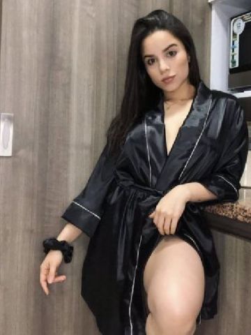 Карина Стройная Блондинка